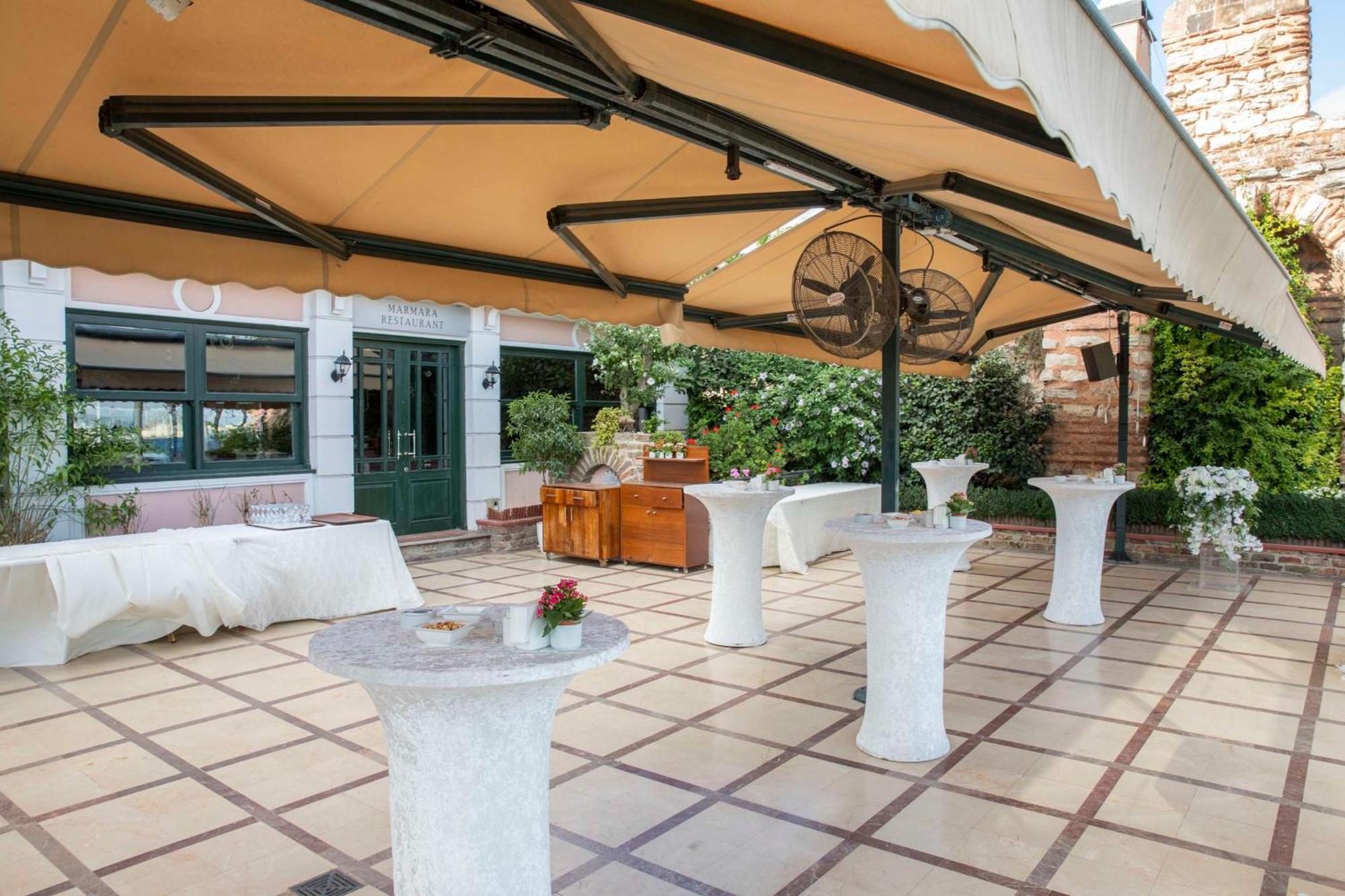 Radisson Hotel Istanbul Sultanahmet Bagian luar foto